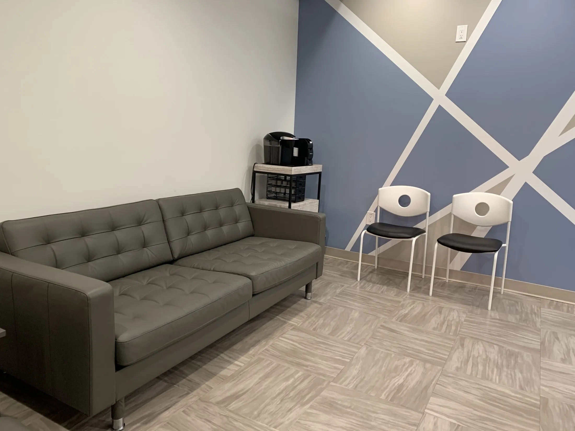 office Tour Hall - Pittsburg Dental Specialists